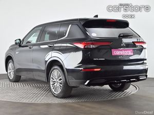 Mitsubishi Outlander 2.4 Plug-in EV Auto - Image 3