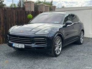 Porsche Cayenne V6 E-HYBRID - FULL PORSCHE HISTORY - Image 3