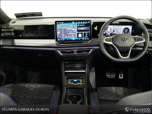 Volkswagen Tiguan TIGUAN R-LINE: CIPRESSION GREEN - Image 4