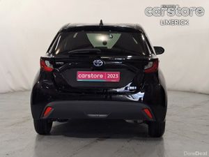 Toyota Yaris 1.5 HYBRID - Image 4
