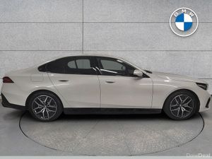 BMW 5-Series 530e M Sport - Image 4