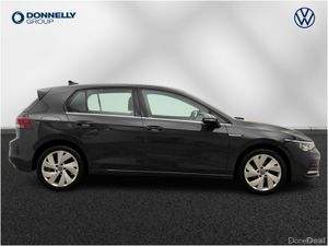 Volkswagen Golf Hatchback Style - Image 4