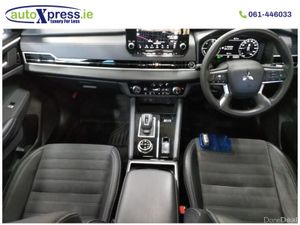 Mitsubishi Outlander PHEV 4WD BLACK EDITION, Low m - Image 2