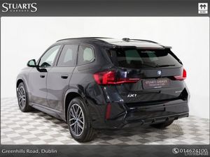 BMW iX1 M-SPORT 20eDrive. SAPPHAIRE BLACK METALLIC - Image 2