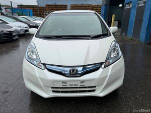 2013 Honda Fit Hybrid Automatic/Leather Spec/ - Image 2