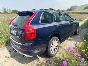 2016 Volvo XC90 D5 (235hp) AWD Momentum Geartronic - Image 2