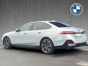 BMW 5-Series 530e M Sport Saloon - Image 3