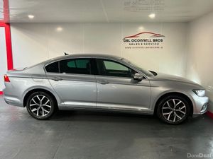 Volkswagen Passat ELEGANCE 2.0 TDI D7F 150 4DR AUT - Image 2
