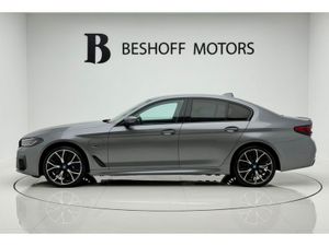 BMW 5-Series 530e M-SPORT PRO=HUGE SPEC//LOW MILES - Image 2