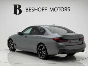 BMW 5-Series 530e M-SPORT PRO=HUGE SPEC//LOW MILES - Image 3
