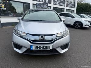 2015 Honda Jazz/Fit 1.5 Hybrid Auto,Leather Specs - Image 3