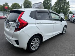 2015 Honda Jazz/Fit 1.5 Hybrid Auto,Leather Specs - Image 4