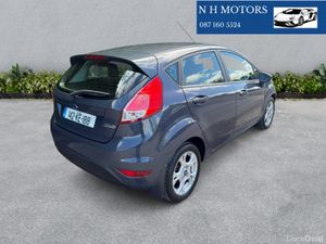 Ford Fiesta 2014 ZETEC 1.25 ONE OWNER - Image 4