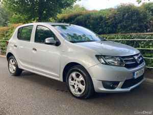 Dacia Sandero 1.2 16V ONLY 60K kms Deluxe Edition - Image 4