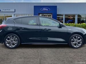 Ford Focus 1.0T EcoBoost ST-Line Hatchback 5dr Pet - Image 3