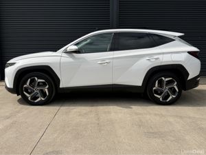 Hyundai Tucson ULTIMATE TGDI PHEV T-GDI  ** PETROL - Image 4