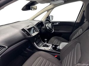Ford Galaxy 2.0D TITANIUM *3 ISOFIX SEATS* €120 PE - Image 3