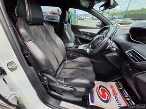 Peugeot 5008 ( 172 REG ) GT LINE 2.0  7 SEATER - H - Image 3