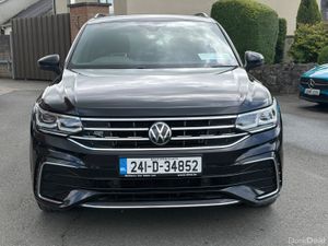 241 Volkswagen Tiguan R-Line 2.0 Diesel - Image 2