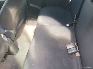 Toyota Yaris 2008 - Image 4