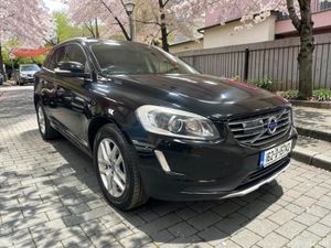 2016 Volvo XC60 D4 (190hp) FWD SE LUX - Image 3