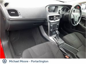 Volvo V40 V40 2.0 D LDA-MD4204 T 5DR AUTO - Image 4