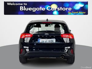 Ford Focus TITANIUM 1.5 TDCI 6SPEED**Semi Digital - Image 4