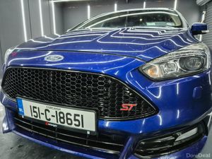 Ford Focus 2015 - Image 2