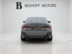 BMW i4 35 M-SPORT PRO=ONLY 14000 MILES//HUGE SPEC/ - Image 4