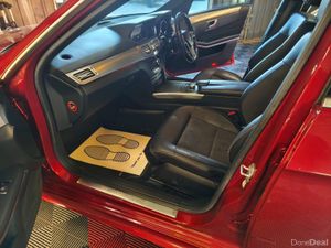 2014 Mercedes-Benz E-Class  CLASSIC SPORT 7 Seat - Image 3