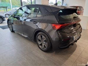Cupra Born V1 EV 59kW ** UPGRADED ALLOYS ** - Image 3
