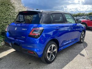 Suzuki Swift MZ MHEV AUTOMATIC 1.2 PETROL //VERY L - Image 4