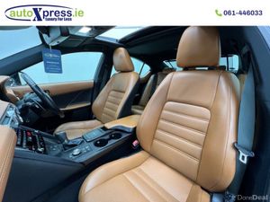 Lexus IS Panoramic Sunroof VERSION L - Image 2