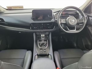 Nissan Qashqai 1.3 PET MILD HYBRID SV PREMIUM - Image 4
