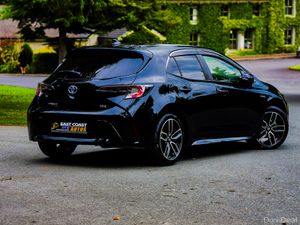 2018 Toyota Corolla 1.8 Petrol Hybrid Auto Luna Sp - Image 3