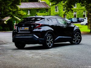 2017 Toyota C-HR 1.8 Petrol Automatic G Package - Image 3