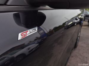 FORD KUGA ST-LINE EDITION AUTOMATIC PHEV - Image 2