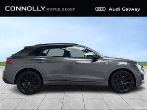 Audi Q8 €1,144 p/m - COMPETITION TFSI e QUATTRO A/ - Image 4