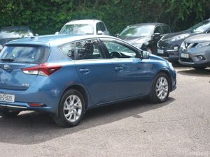 Toyota Auris 2016 Luna 1.4 D4D 5 Door - Image 4