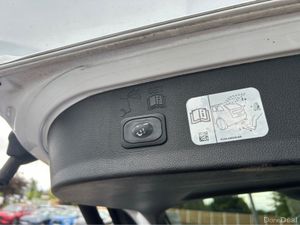 Ford Kuga TITANIUM 1.5 TDCI 120PS F FWD 4DR - Image 3
