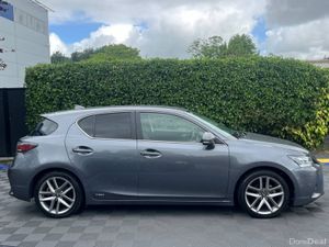 Lexus CT 1.8 HYBRID AUTO // LEATHER/SUEDE POWERED - Image 2