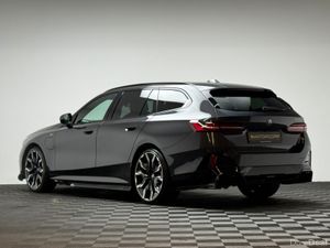 BMW 5-Series 530E M SPORT TOURING *PAN ROOF* - Image 4