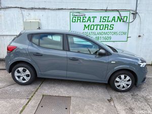Dacia Sandero ESSENTIAL TCE 90 5SPEED N - Image 4