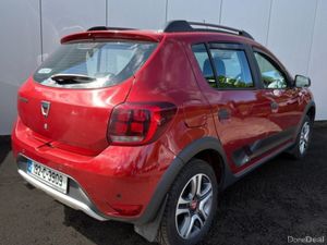 Dacia Sandero TECHROAD TCE 90 MY18 4 4DR - Image 4