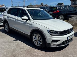 Volkswagen Tiguan Highline pan roof - Image 2