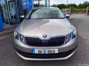 SKODA OCTAVIA 1.6TDI AMBITION ESTATE - Image 2