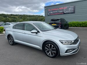 2020 (202) Volkswagen Passat SEL 2.0 TDI Automatic - Image 2