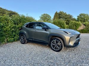 2022 Toyota Yaris Cross 1.5 Hybrid Sol Automatic - Image 4