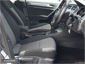Volkswagen Golf **GREAT VALUE**1.6 TDI DIESEL** - Image 4