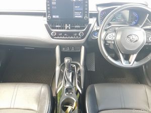 Toyota Corolla Cross HYBRID - Image 4